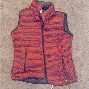Reversible maroon and black vest NWT